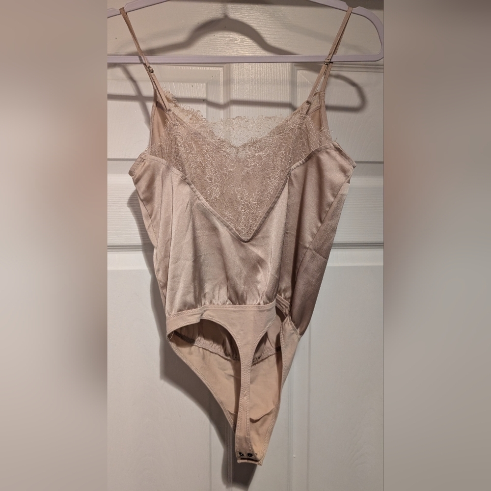 Abercrombie & Fitch NWT $45 Women's Tan Satin Bodysuit Size XS NEW - Picture 6 of 13